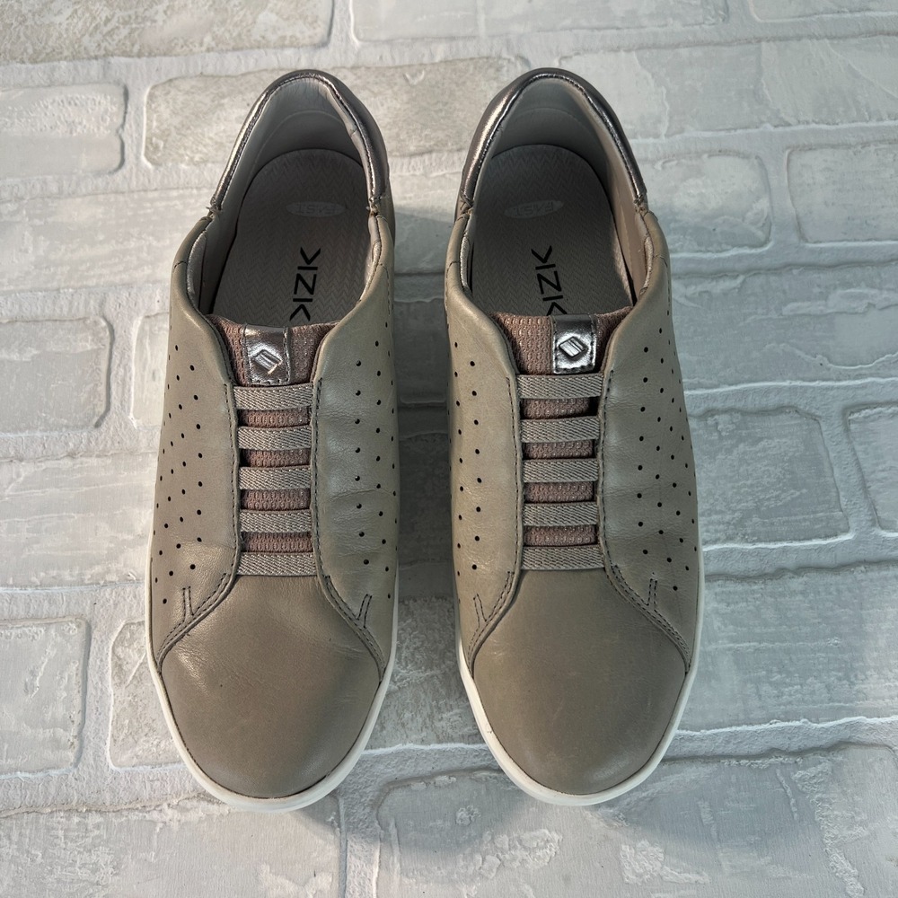 Kizik Miami Sneakers Womens 8 M Gray Metallic Leather Comfort Slip On Hands Free - Picture 10 of 13